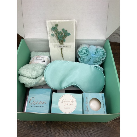 Ocean Relaxing Spa Gifts Basket With Victoria Secret Pajamas - Picture 1 of 12